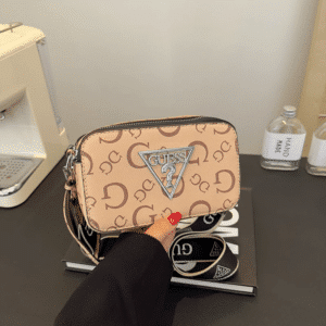 CARTERA GUESS