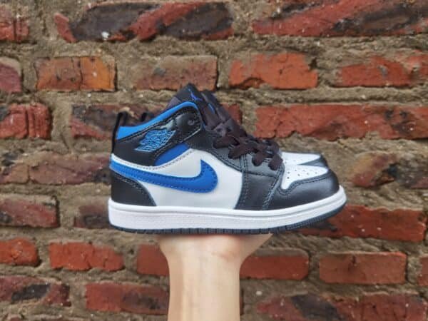 Air Jordan 1 Mid - Image 12
