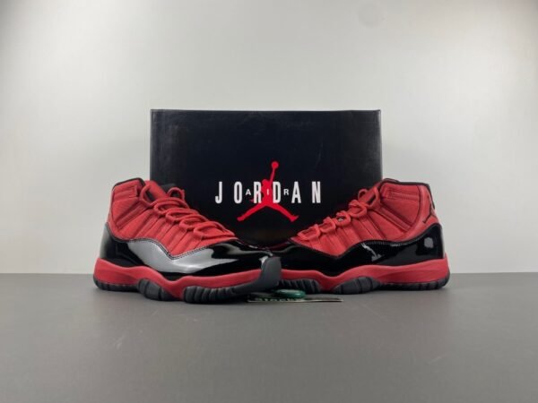 JORDAN 11