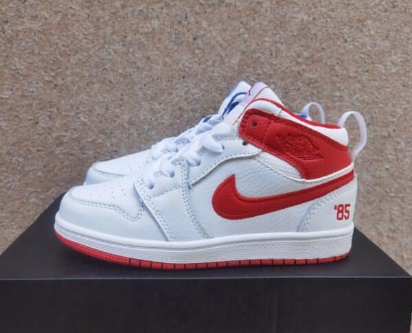 Air Jordan 1 Mid - Image 9