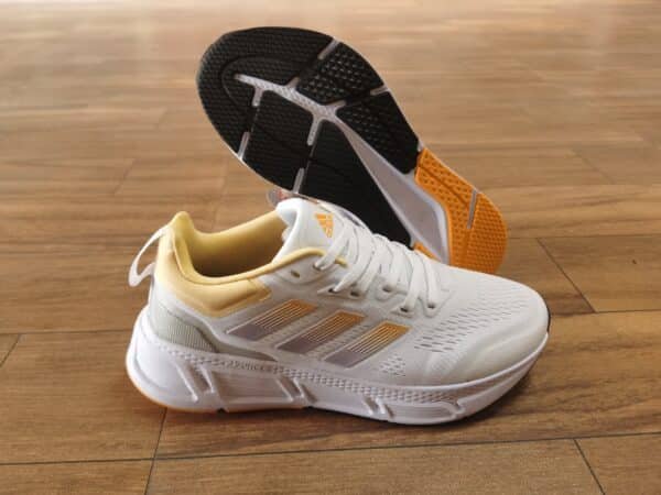 Adidas Questar