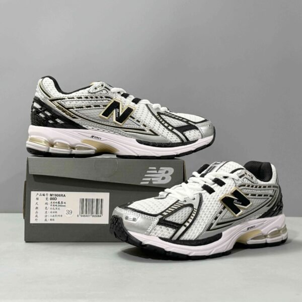 New Balance 1906R