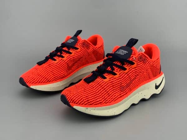 Nike Motiva Low - Image 2