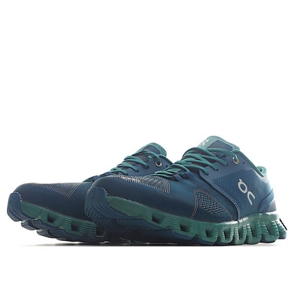 On M Cloud X (Hombres) - Image 13