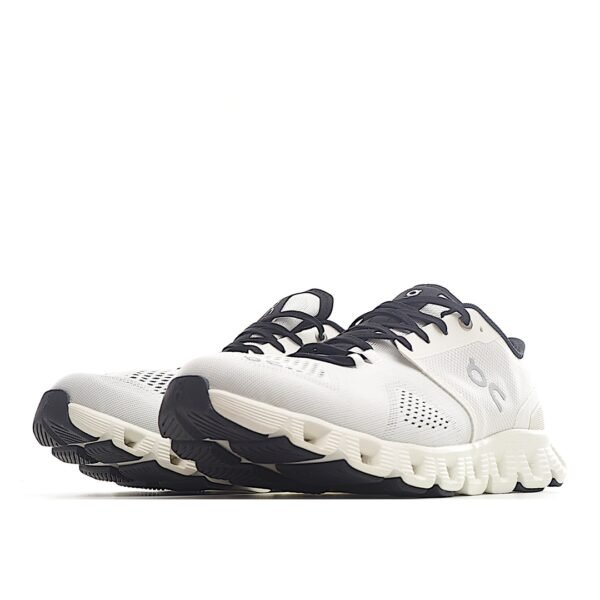 On M Cloud X (Hombres) - Image 10