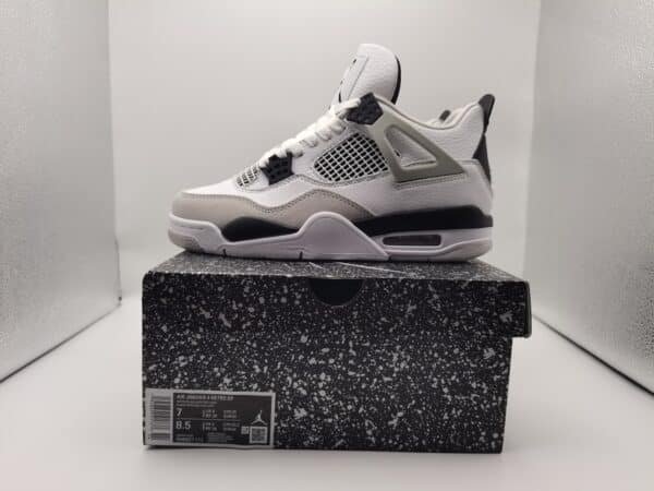 Air Jordan 4 v5 - Image 2