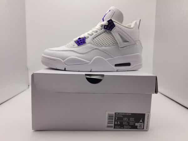 Air Jordan 4 v3