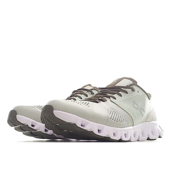 On M Cloud X (Hombres) - Image 12