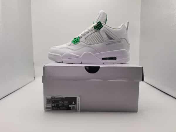 Air Jordan 4 v3 - Image 2