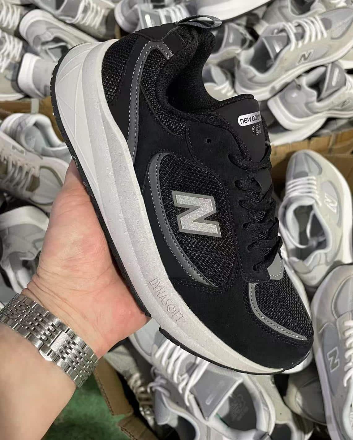 NEW BALANCE 950 - Image 6